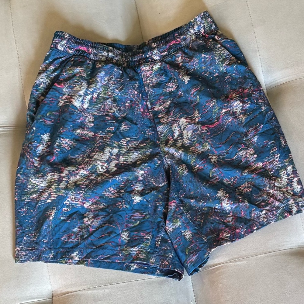 Lululemon Pace Breaker Shorts 7” Size S